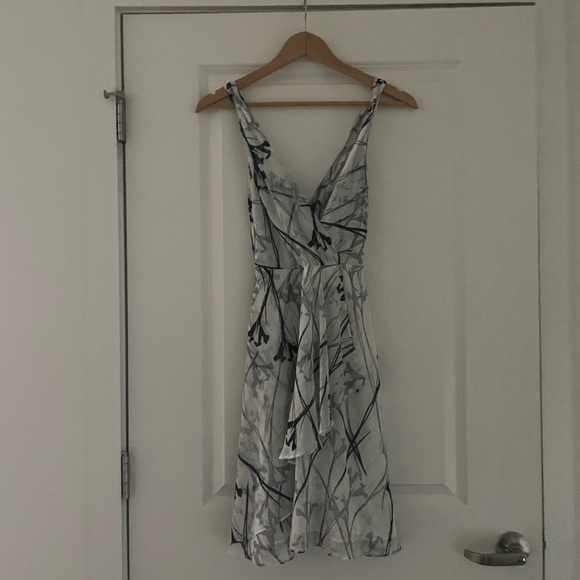 Reiss Elsie Fit and Flare Dress Silk Brushstroke - Picture 4 of 9